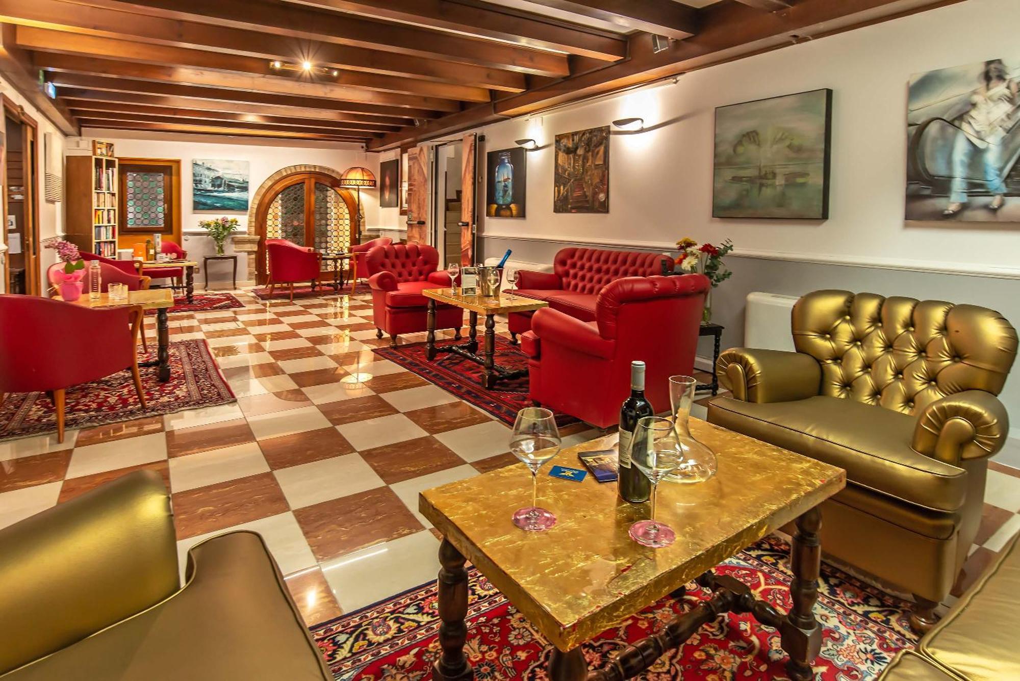 Hotel La Fenice Et Des Artistes Venesia Bagian luar foto