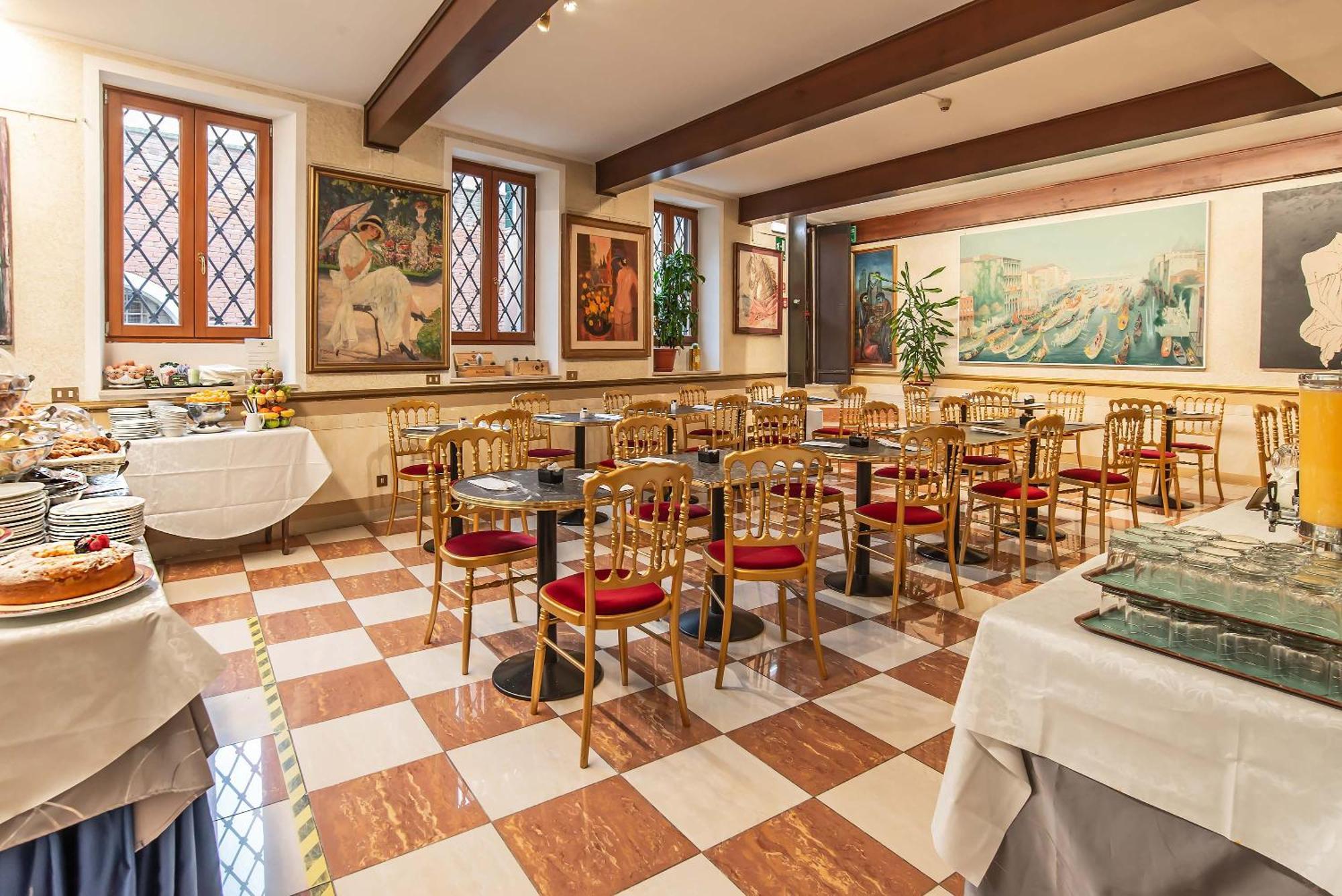 Hotel La Fenice Et Des Artistes Venesia Bagian luar foto